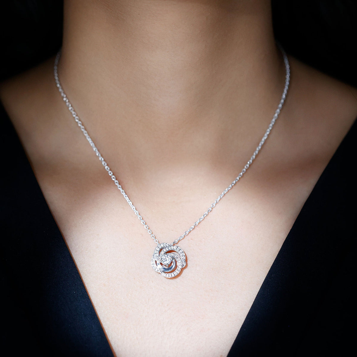 Lab Grown Diamond Necklace – Floral Pendant with Sparkling Round Diamonds, Prong Set Jewelry