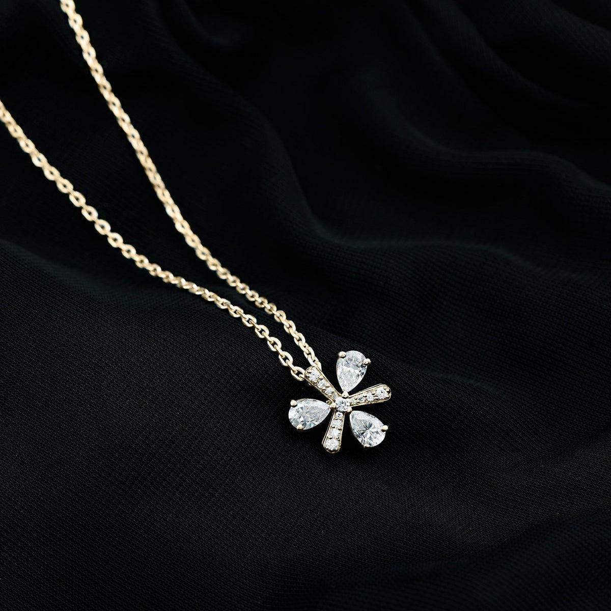 Lab Grown Diamond Necklace – Pear Shape Diamond Flower Pendant with Prong Setting