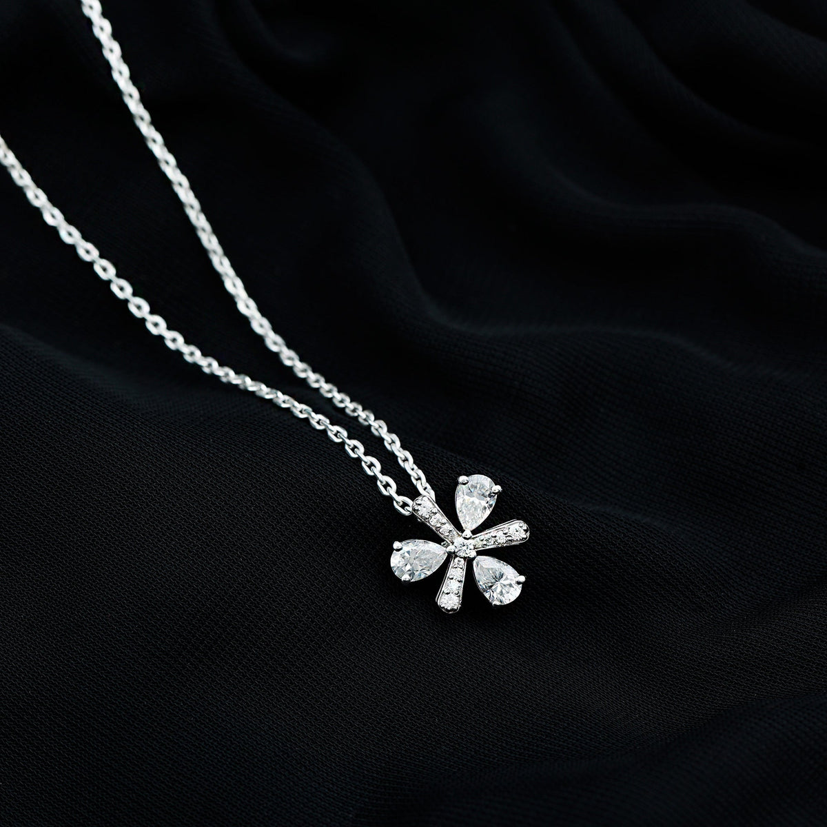 Lab Grown Diamond Necklace – Pear Shape Diamond Flower Pendant with Prong Setting