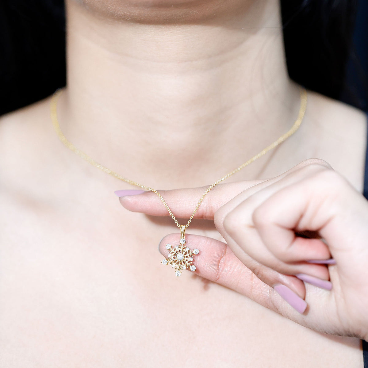 Lab Grown Diamond Necklace – Snowflake Pendant Jewelry with Round Cut Diamonds