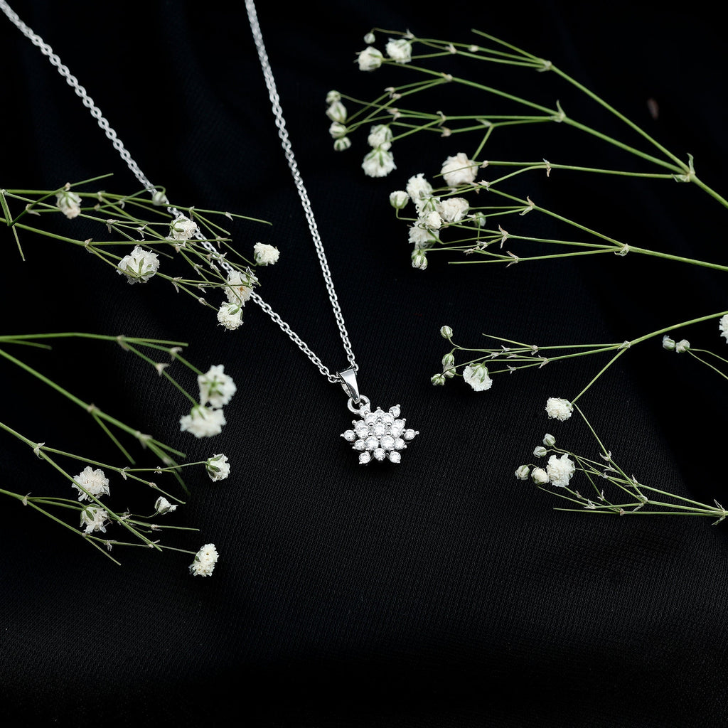 Lab Grown Diamond Necklace – Snowflake Pendant With Certified Round Cut Diamonds