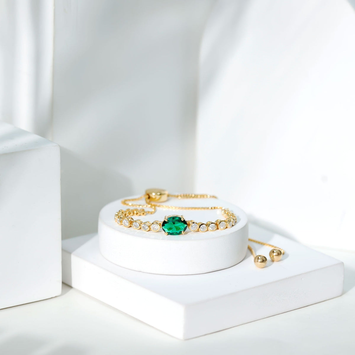 Lab Grown Emerald Bracelet – 1.2 Carat Oval Emerald Bolo Diamond Tennis