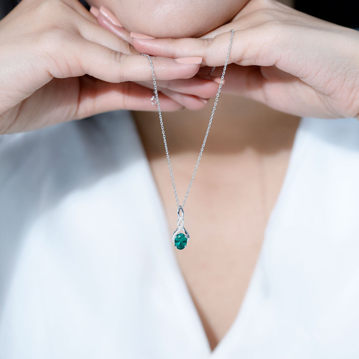 Lab Grown Emerald Necklace – 1.25 Carat Oval Cut Pendant with Silver Chain