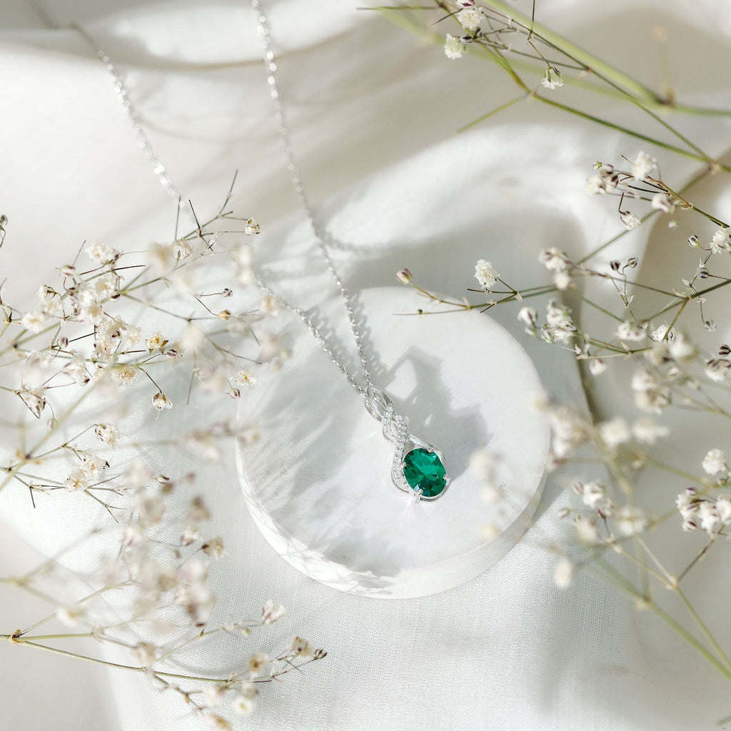 Lab Grown Emerald Necklace – 1.25 Carat Oval Cut Pendant with Silver Chain