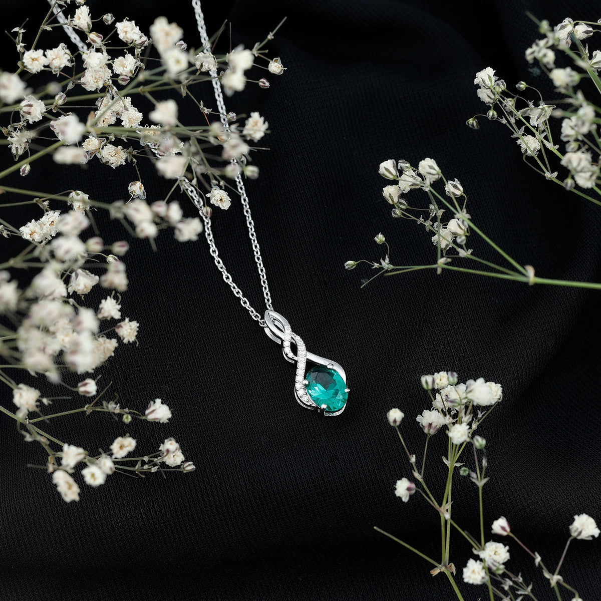 Lab Grown Emerald Necklace – 1.25 Carat Oval Cut Pendant with Silver Chain