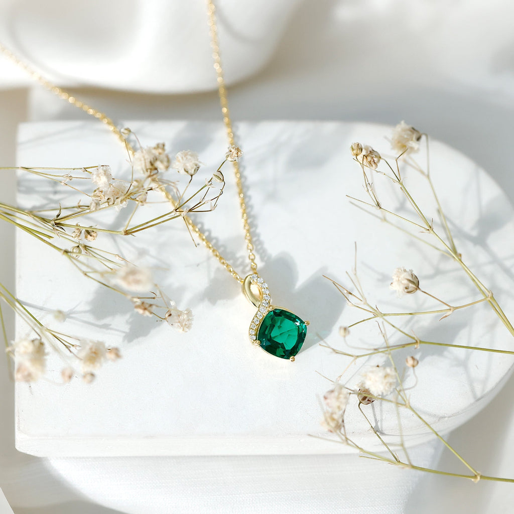 Lab Grown Emerald Necklace – 2 Carat Cushion Cut Emerald Pendant With Diamond Infinity