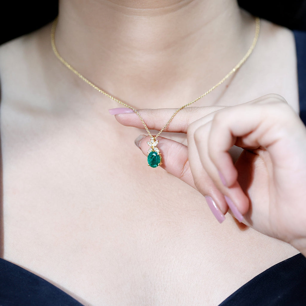Lab Grown Emerald Necklace – 2 Carat Oval Cut Wedding Pendant with Diamond Flower