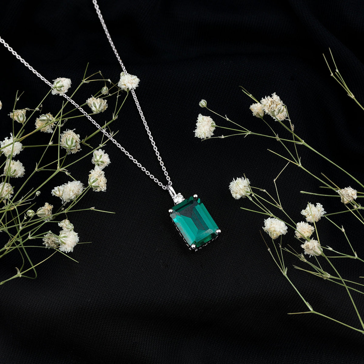 Lab Grown Emerald Necklace – Emerald Cut Solitaire Pendant With Diamond Accent