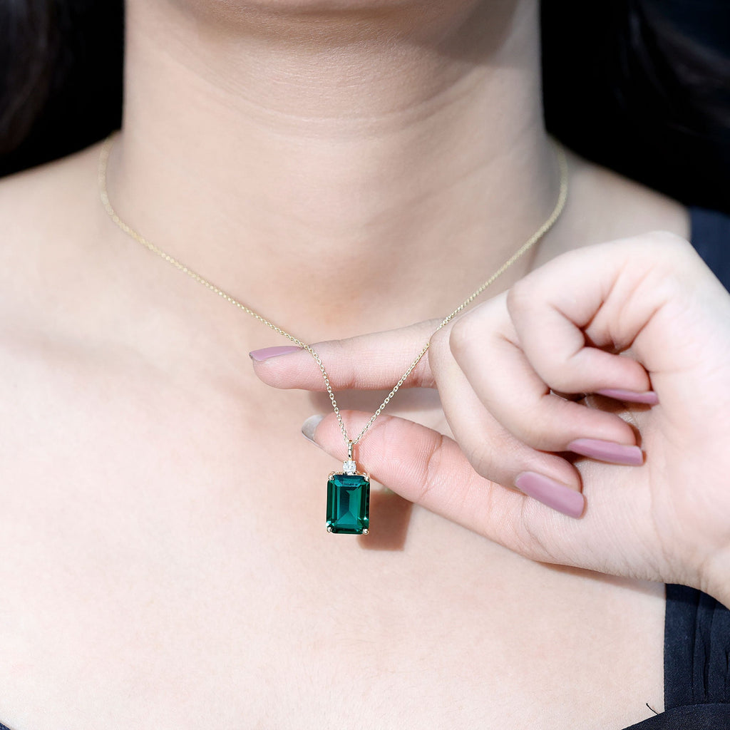 Lab Grown Emerald Necklace – Emerald Cut Solitaire Pendant With Diamond Accent