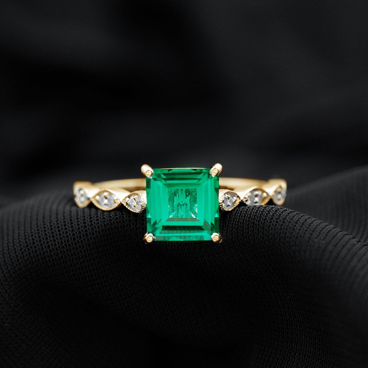 Lab Grown Emerald Ring – 2.4 Carat Princess Cut Solitaire Engagement Ring With Basket Setting