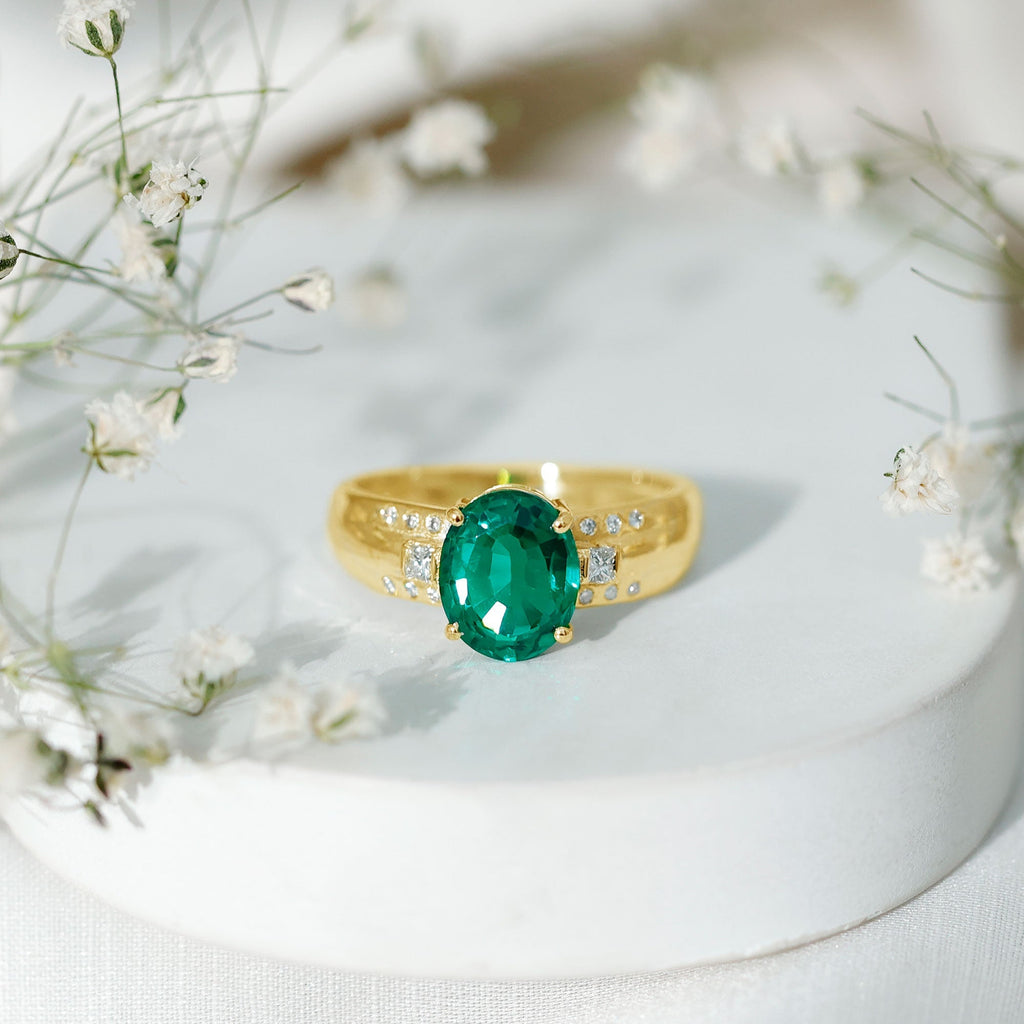 Lab Grown Emerald Ring – 3 Carat Oval Cut Engagement Ring with Diamonds