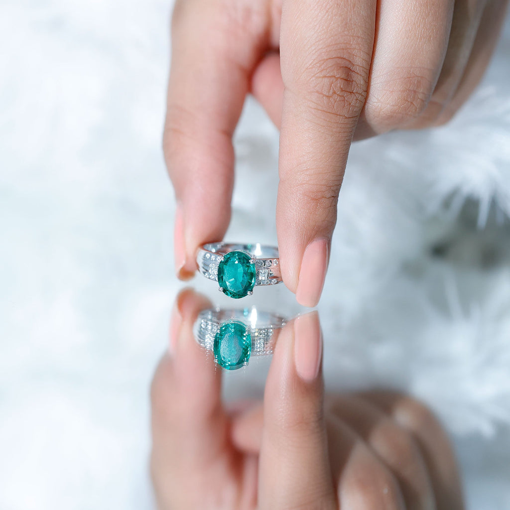 Lab Grown Emerald Ring – 3 Carat Oval Cut Engagement Ring with Diamonds