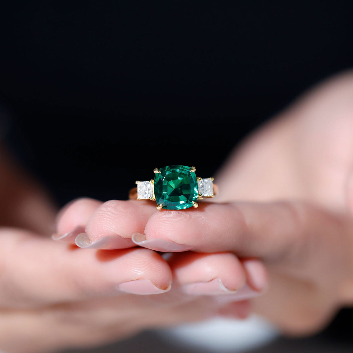 Lab Grown Emerald Ring – Cushion Cut Emerald Engagement Band with Moissanite Accent Stones