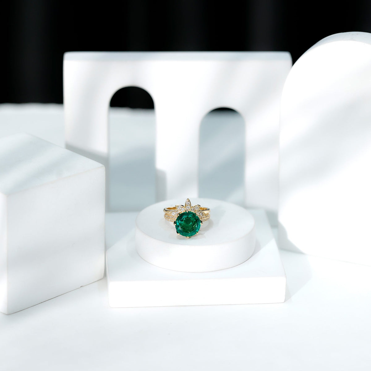 Lab Grown Emerald Ring – Floral Bridal Set With Moissanite Enhancer & AAA Quality