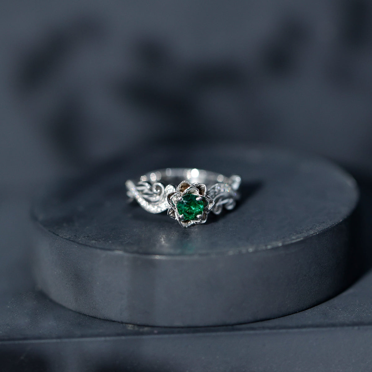 Lab Grown Emerald Ring – Flower Diamond Ring with Certified Green Gemstone