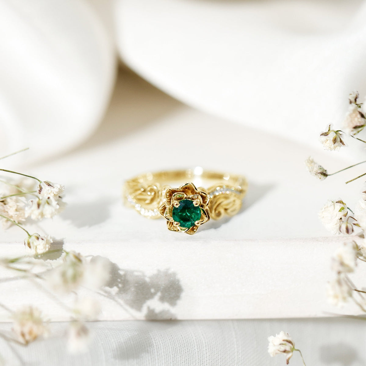 Lab Grown Emerald Ring – Flower Diamond Ring with Certified Green Gemstone