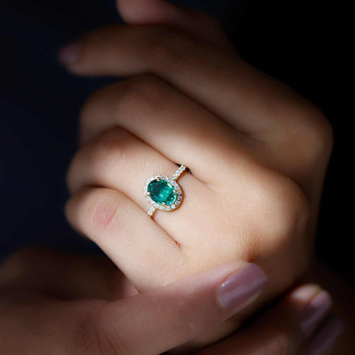 Lab Grown Emerald Ring – Oval Engagement Ring with Diamond Halo | Classic Design