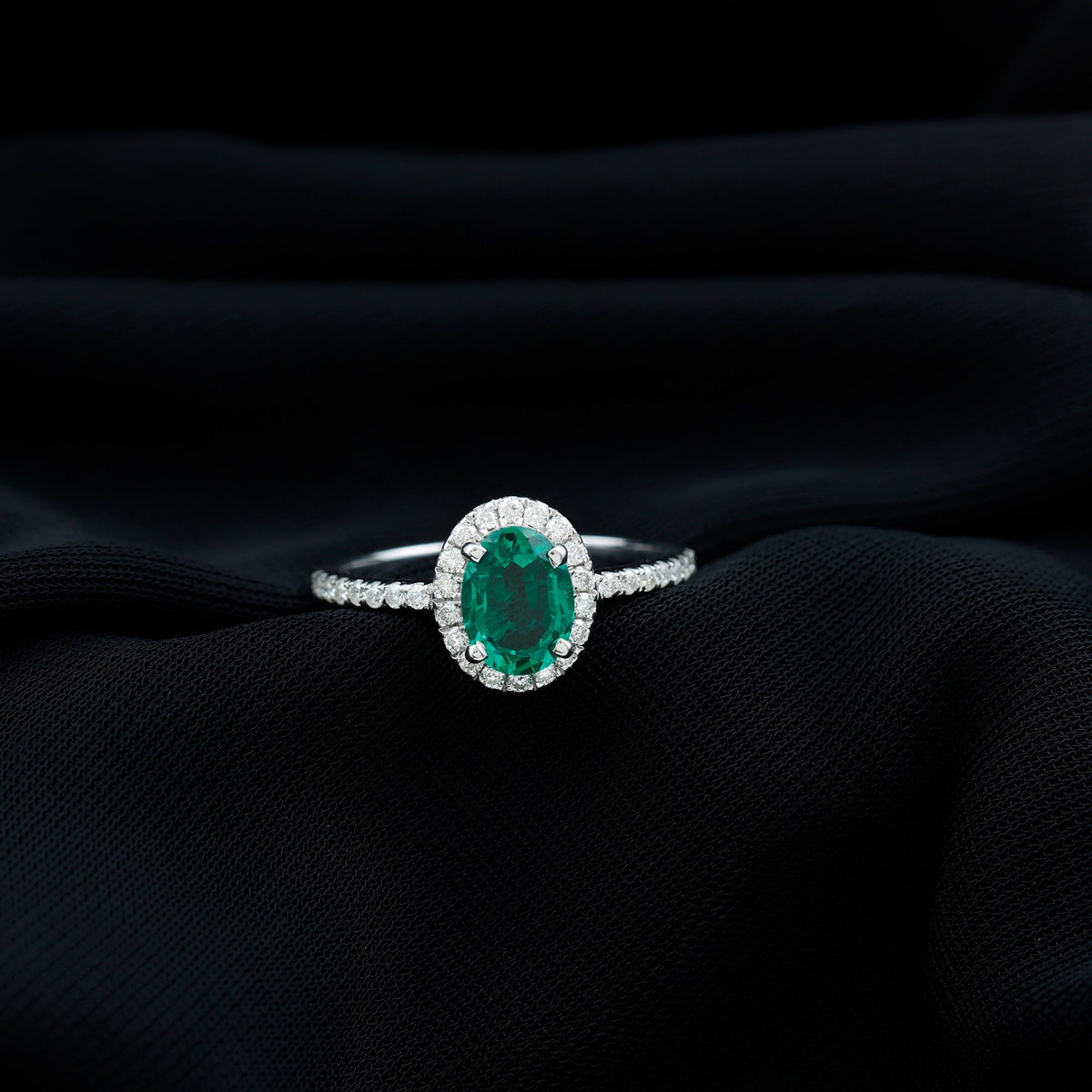 Lab Grown Emerald Ring – Oval Engagement Ring with Diamond Halo | Classic Design