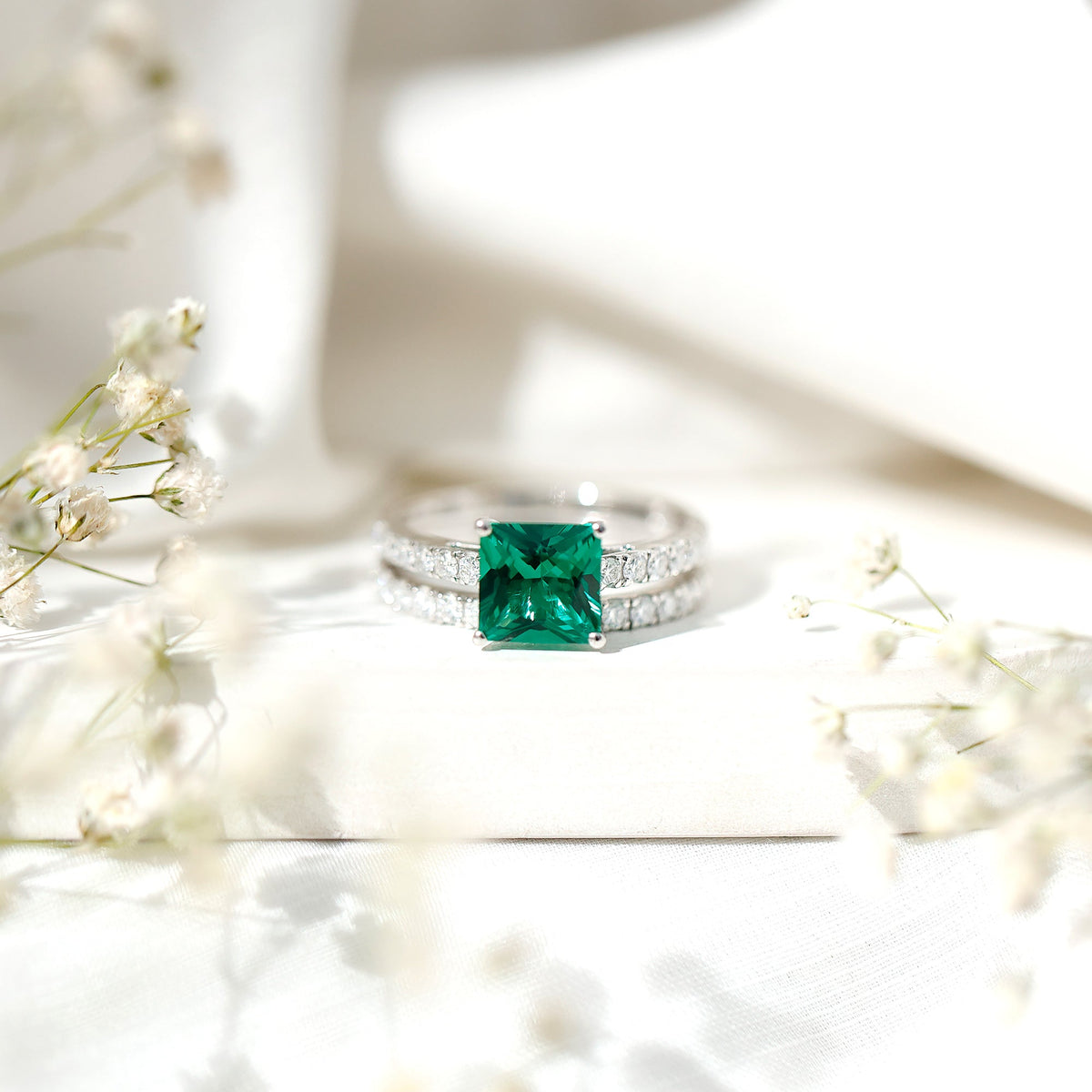 Lab Grown Emerald Ring - Princess Cut Emerald, Moissanite Side Stones & Bridal Wedding Band Set