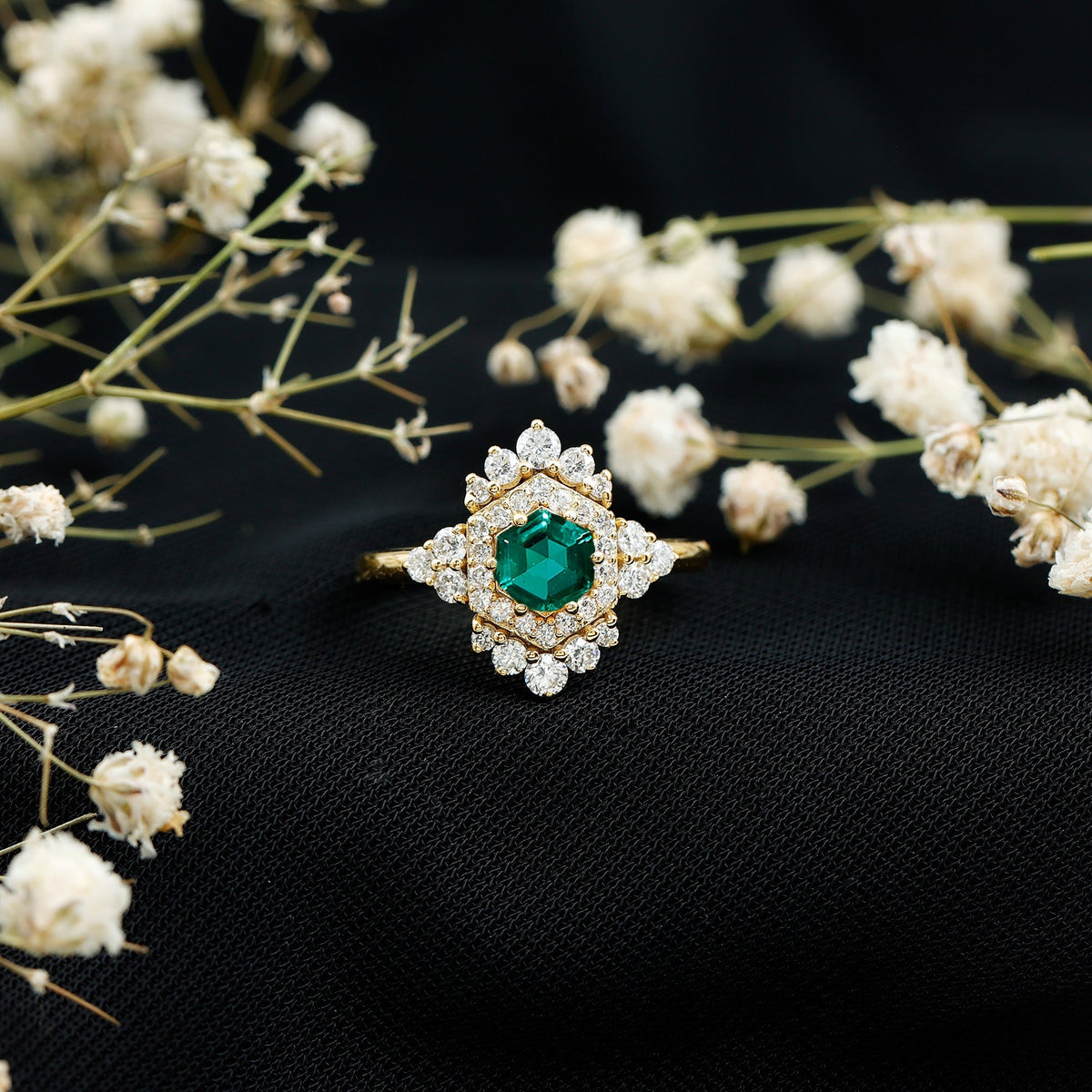 Lab Grown Emerald Ring – Vintage Engagement Ring With Diamond Halo In Silver