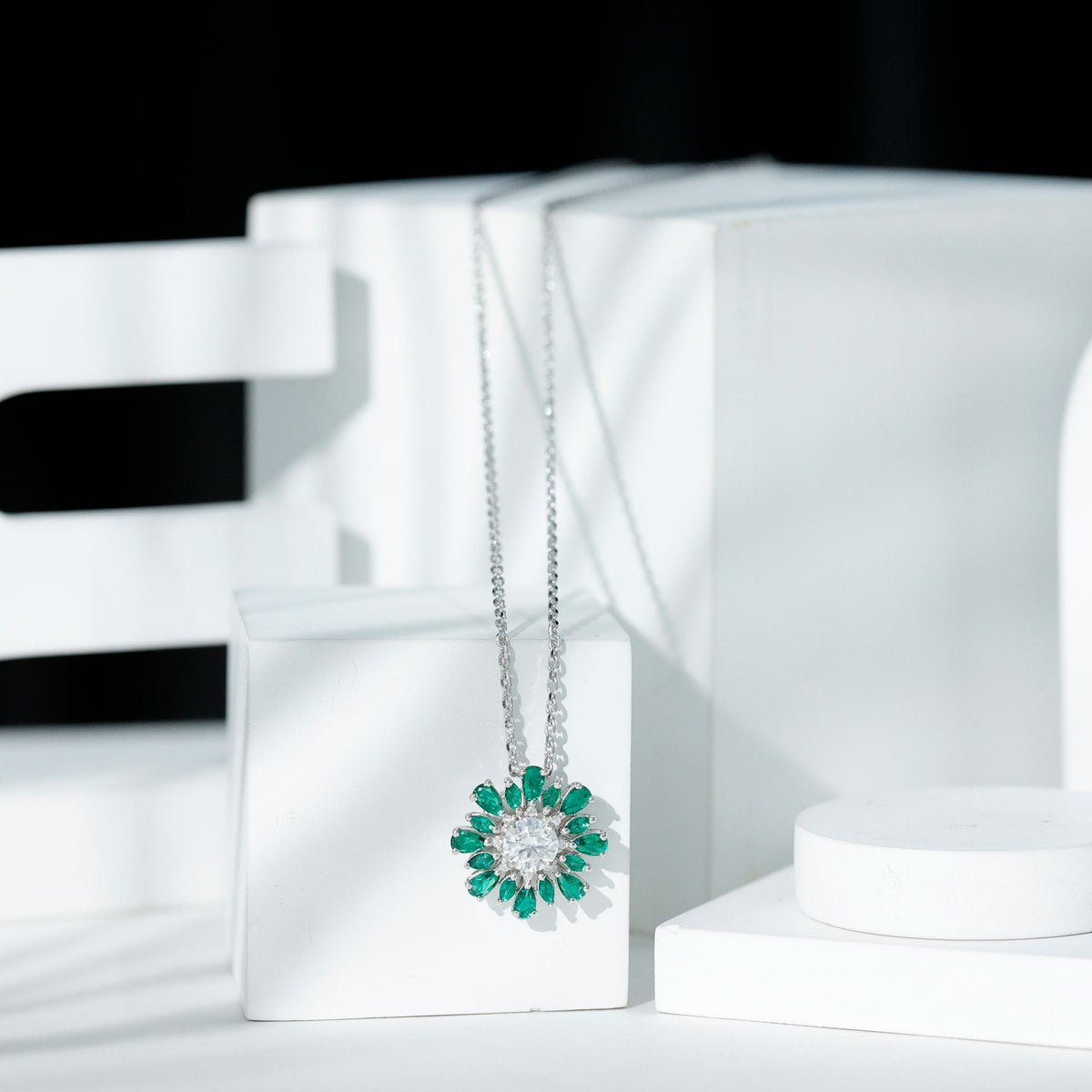 Moissanite Flower Necklace – Lab Grown Emerald Statement Pendant in 14k White Gold Silver