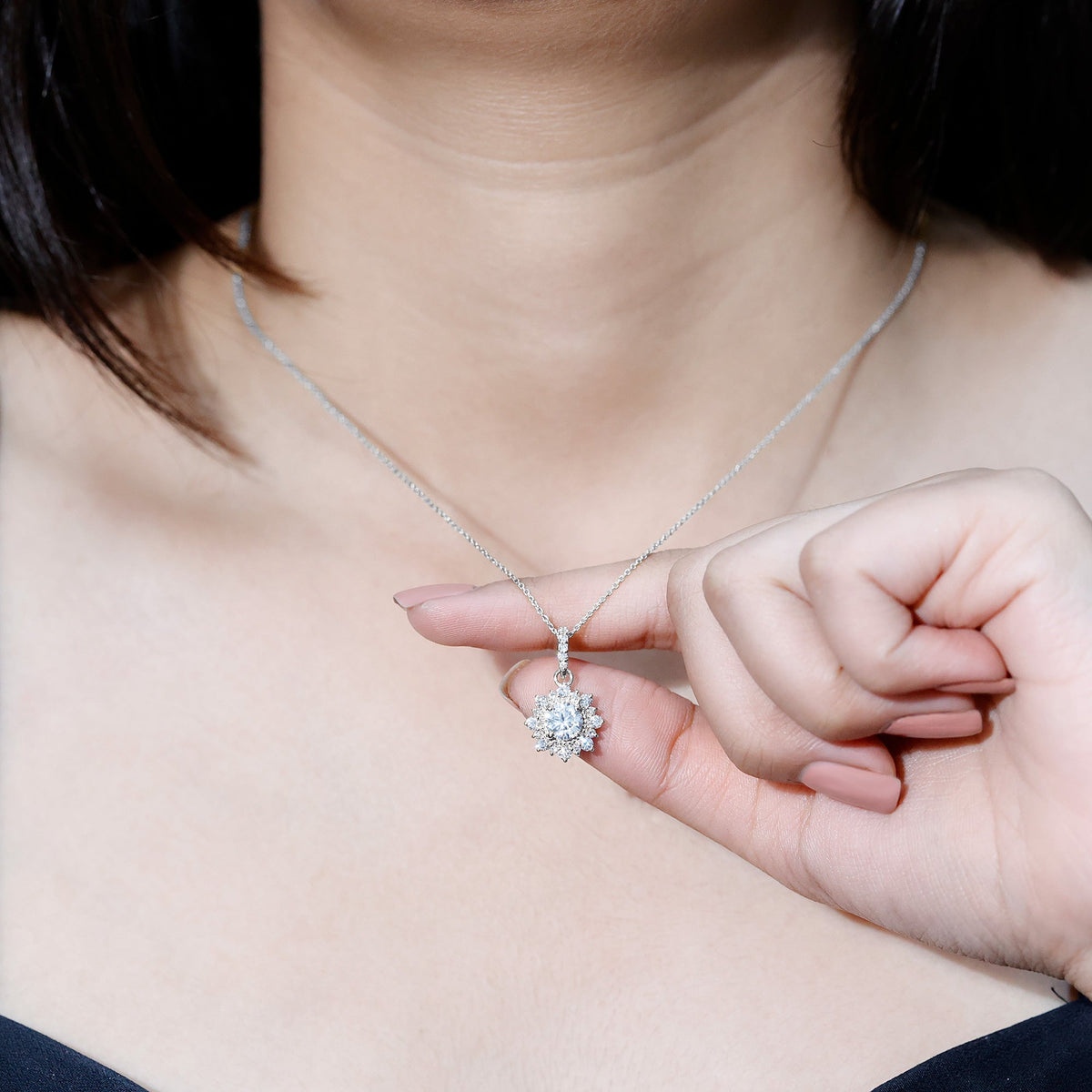 Moissanite Vintage Necklace – 1 Carat Round Cut Halo Pendant | Elegant Wedding Jewelry