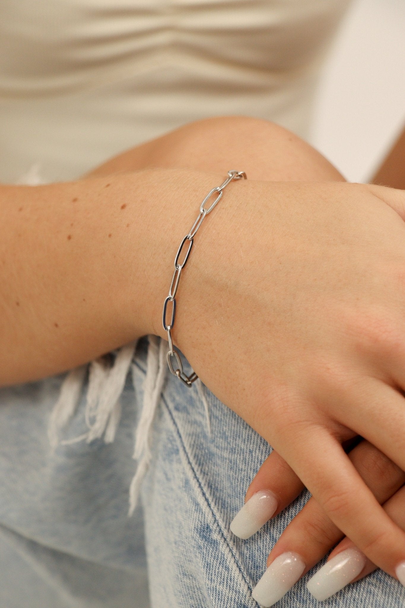 Paperclip Chain Bracelet – 18K Gold PVD Lightweight Stainless Steel Jewelry - Bracelets | Sunflower Soul Boutique