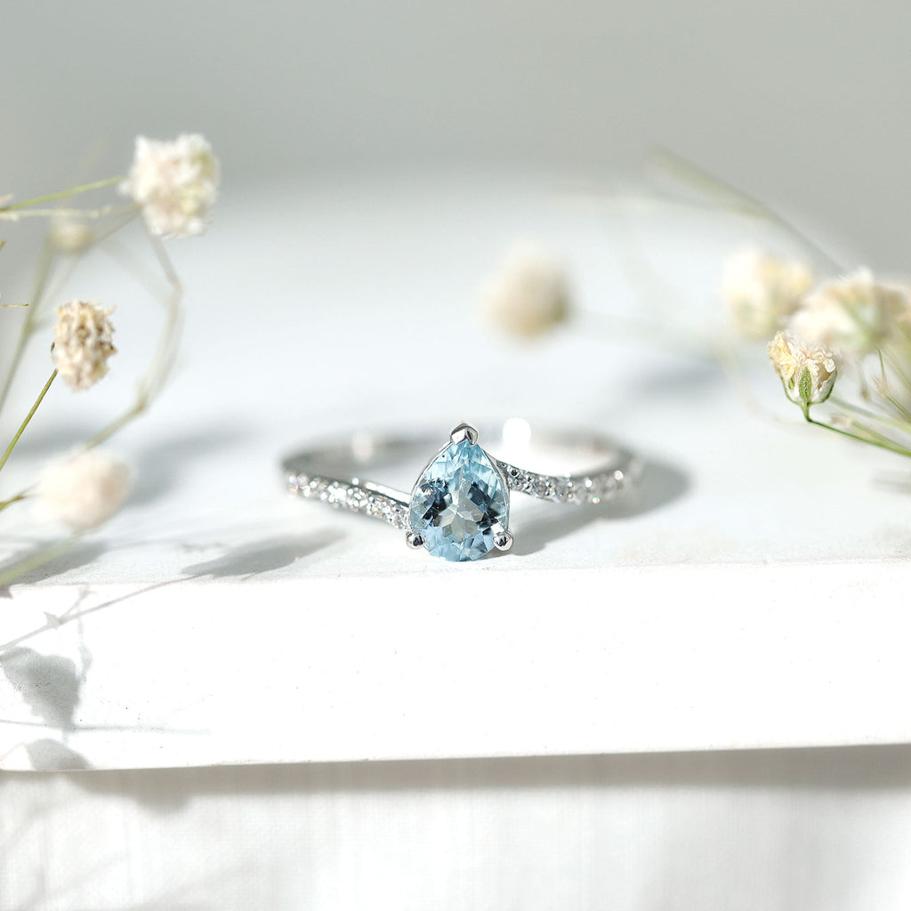 Pear Cut Aquamarine Ring – Elegant Teardrop Gemstone Ring with Diamond Accents
