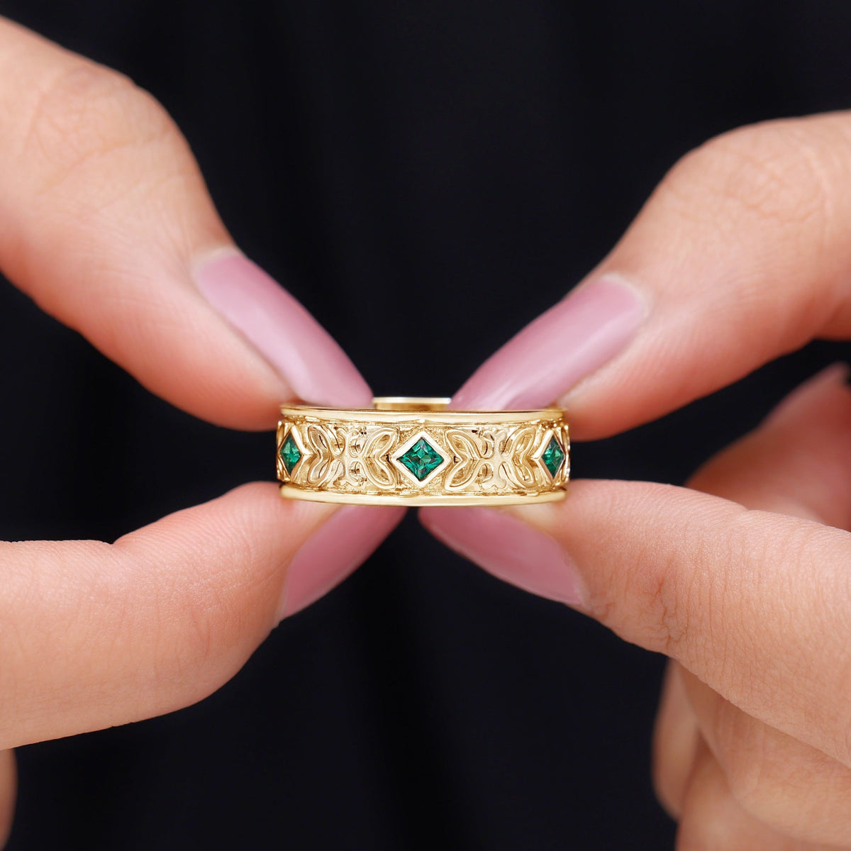 Princess Cut Emerald Ring – Vintage Inspired Wedding Anniversary Band with Bezel Setting