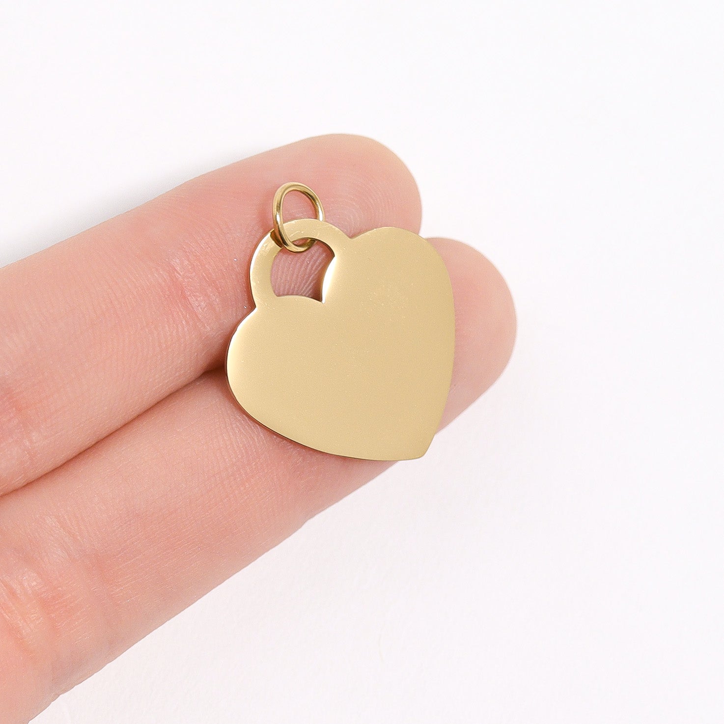 Gold Heart Charm – Durable 18K Gold PVD Stainless Steel Pendant | Engraving Blank