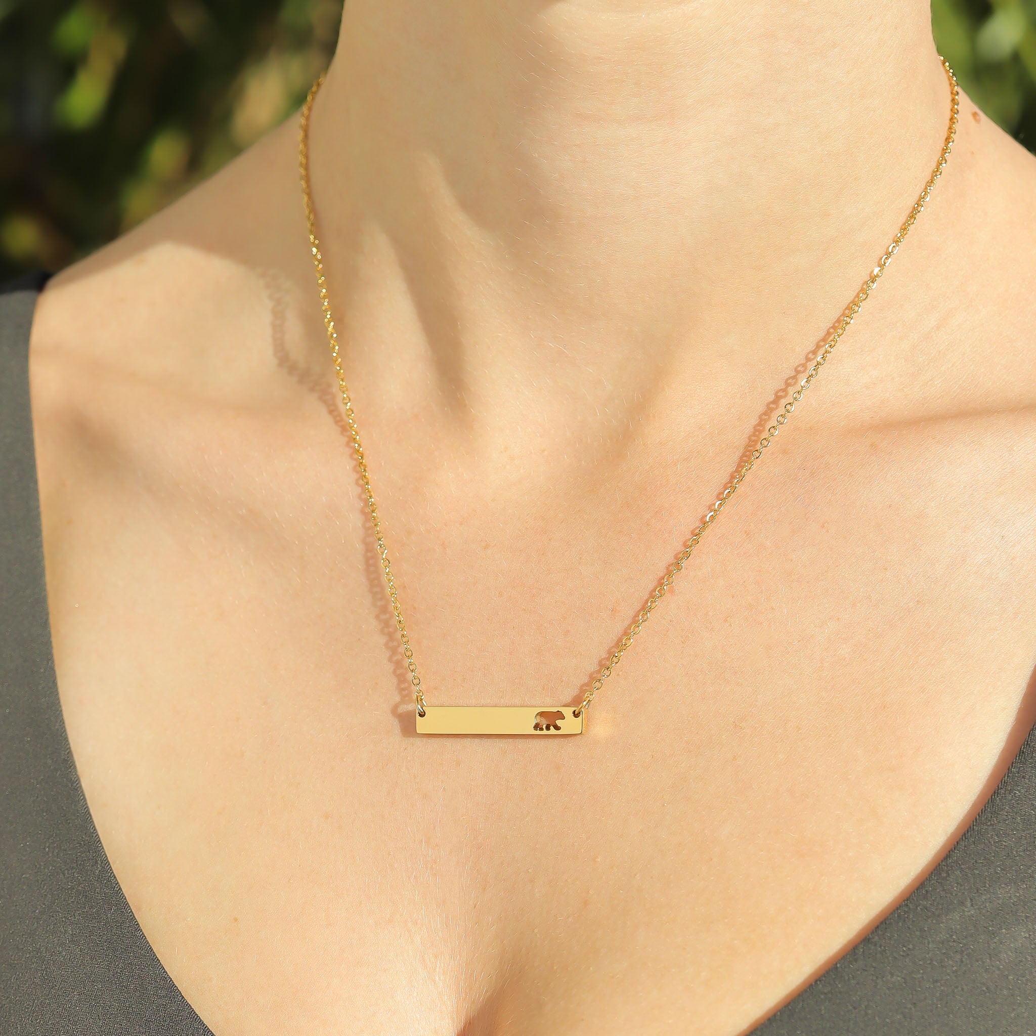 18K Gold PVD Stainless Steel Mama Bear Horizontal Bar Necklace / SBB0148