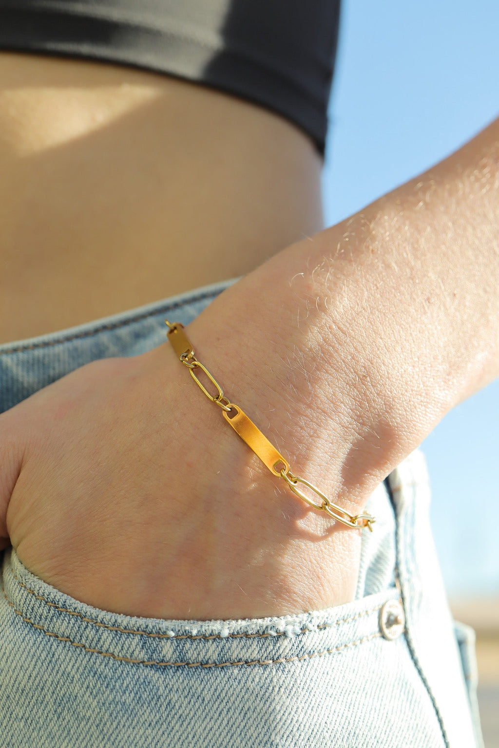 Engraved Gold Paperclip Bracelet – Custom Name Bar | 18K Stainless Steel Jewelry