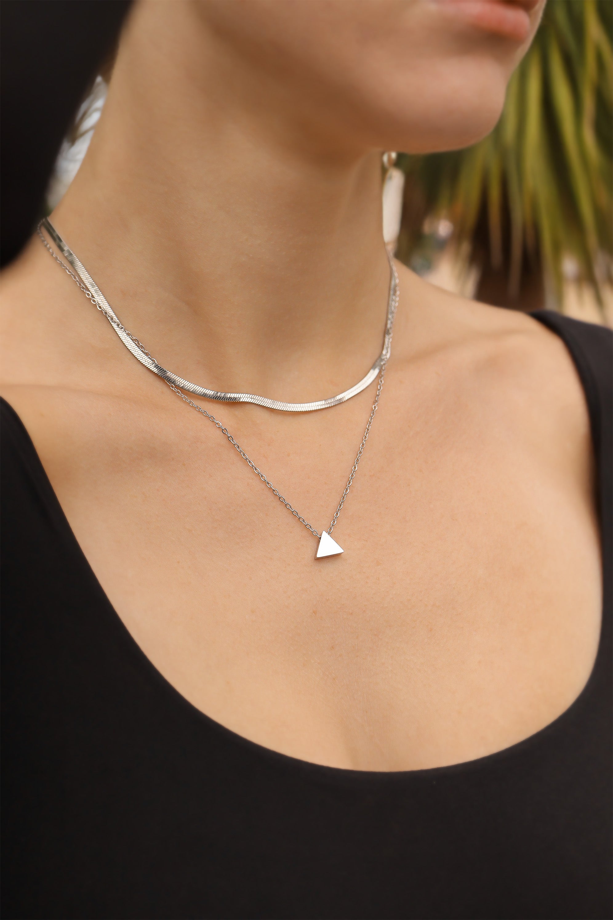 18K Gold PVD Stainless Steel Mini Triangle Necklace / SBB0345