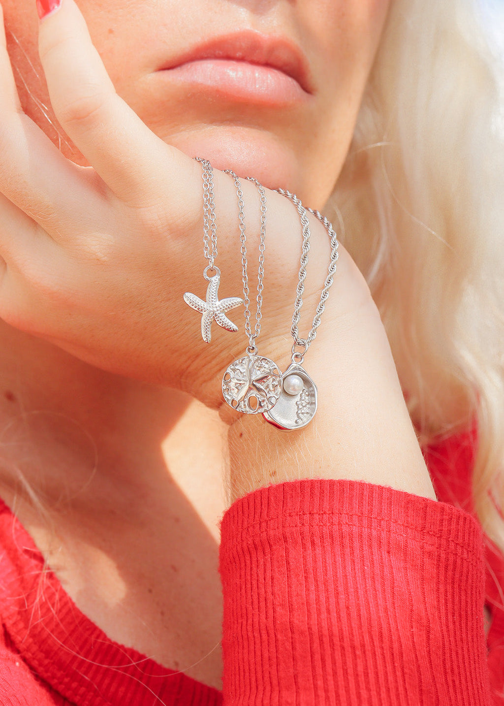 Sand Dollar Charm – 18K Gold Pendant | Waterproof Stainless Steel Beach Jewelry
