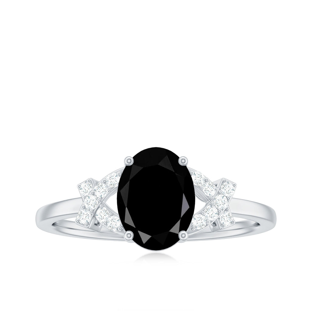 Solitaire Black Onyx Oval Engagement Ring in Split Shank