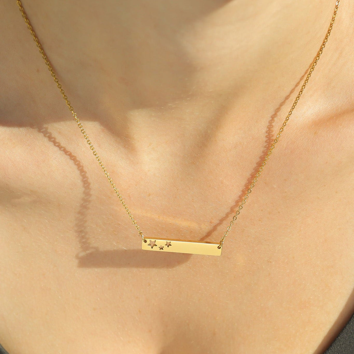 Star Cutout Bar Necklace – 18K Gold Stainless Steel Engravable Pendant