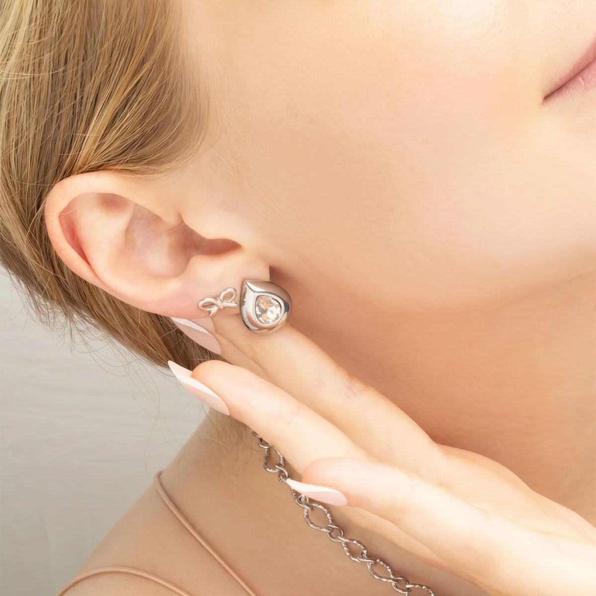 18K Gold PVD Stainless Steel Clear Stone Tear Drop Stud Earrings- silver model
