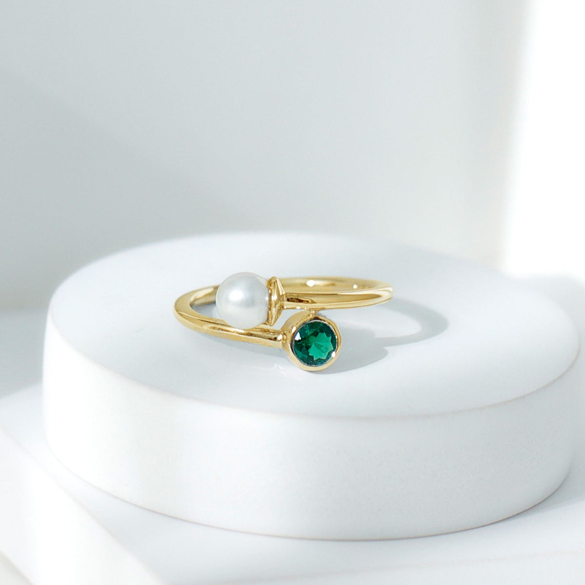 Toi Et Moi Promise Ring – Freshwater Pearl & Lab Created Emerald Wrap Style Design